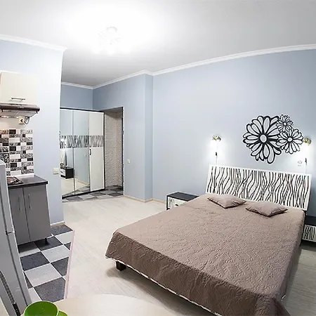 в центрі на вулиці краківька 34 біля площі ринок Lviv